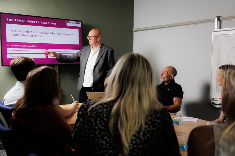 Building selling confidence through practical training